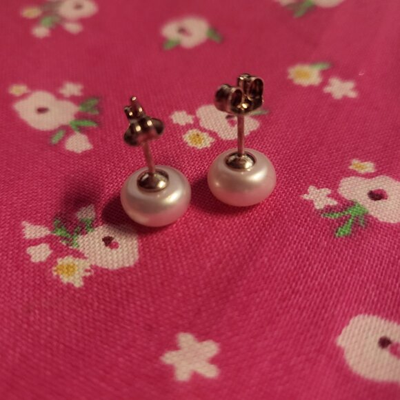 White Freshwater Pearl Solitaire Stud Earrings - Picture 3 of 4